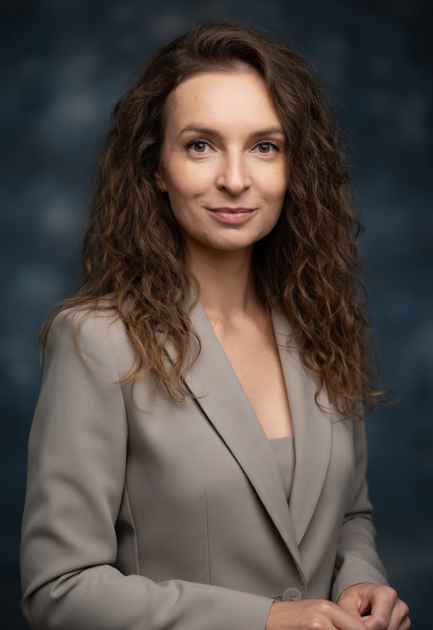 Алёна Емельянова